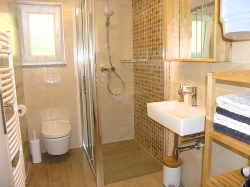 One-Bedroom Apartment image 1