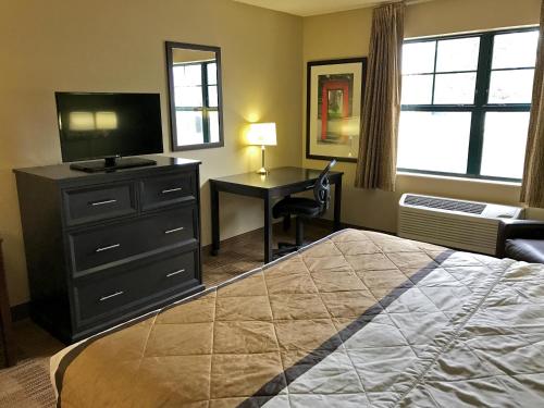 Extended Stay America - Detroit - Farmington Hills