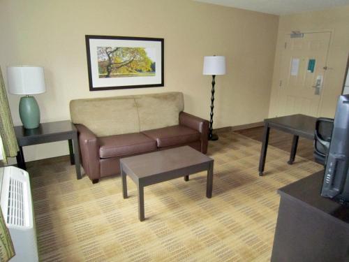 Extended Stay America Suites - Detroit - Novi - Orchard Hill Place