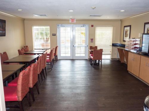บริการและสิ่งอำนวยความสะดวก, Extended Stay America Suites - Orlando - Convention Center - 6443 Westwood in อินเตอร์เนชั่นแนล ไดร์ฟ เซาธ์ ซี เวิร์ลด