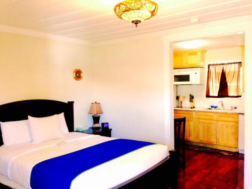 Americas Best Value Inn Royal Carriage - Accommodation - Jamestown