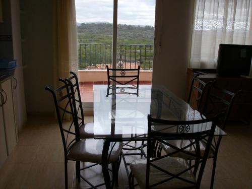 餐廳, Apartamentos rurales Benafer in 貝維費爾