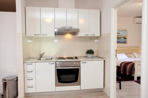 Hotel Bellevue Trogir - image 11