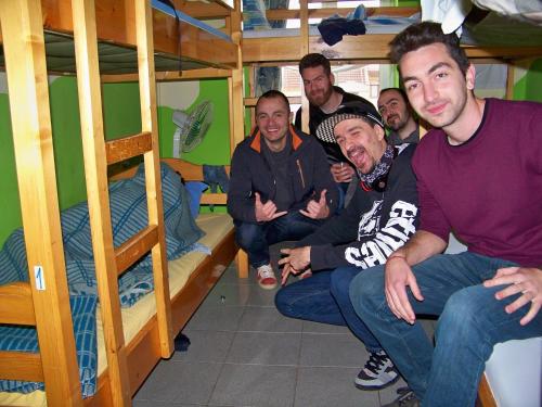 Yo Ho Hostel - main image