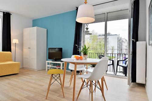 Apartments City Center Warsaw by Renters - image 7