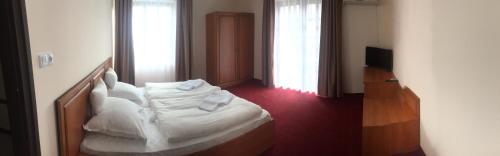 Standard Double or Twin Room with Balcony room in Karikas Hotel