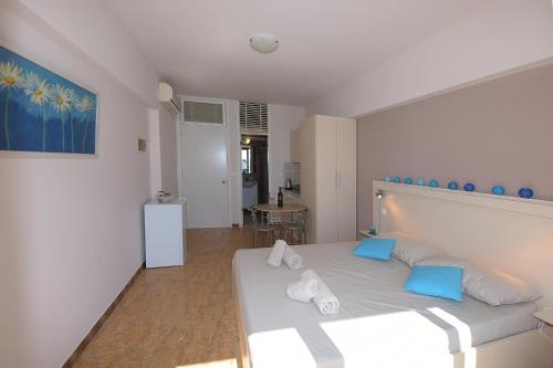  Horizon View Studio in Charaki