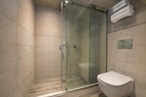 Hotel Thireas - image 2