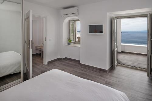 Hotel Thireas - main image