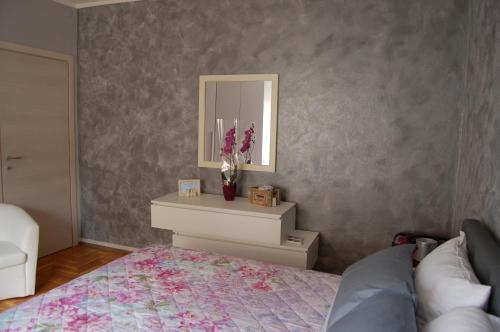 Two-Bedroom Apartment image 7