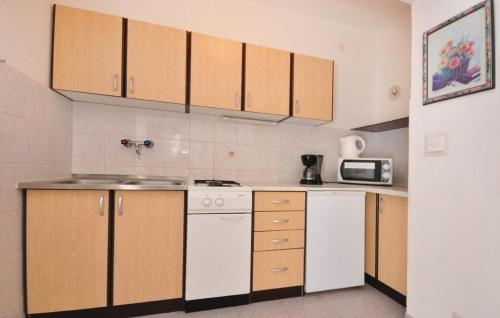 Apartments Coko – Omis, MD