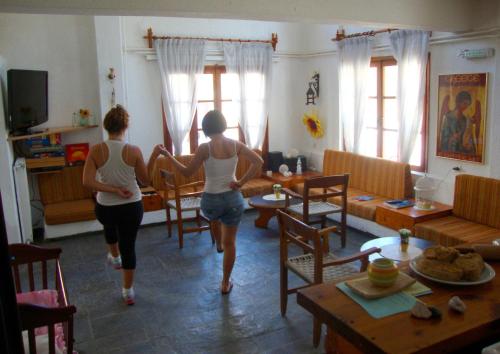 Mantraki Hotel Apartments - image 13