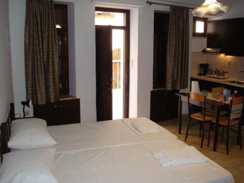 Old Town Apartments - image 2