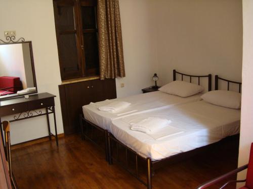 Old Town Apartments - image 8