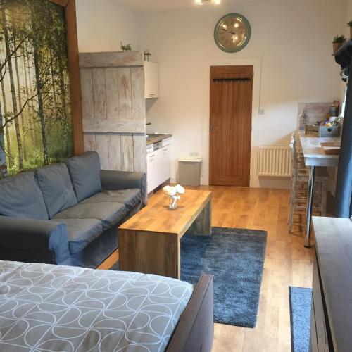 Willow Court Farm Studio West & Petting Farm, 8 mins to Legoland & Windsor, 15 mins to Lapland UK, Windsor (photo 9)