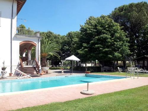 Villa Cenaia deluxe nella campagna toscana, Pension in Cenaia
