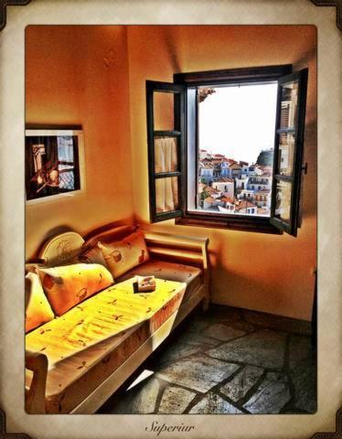 Triple Room (2-4 Adults) image 2