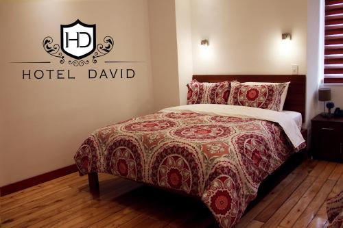 Hotel David Hotel David is a popular choice amongst travelers in Quito, whether exploring or just passing through. Both business travelers and tourists can enjoy the hotels facilities and services. 24-hour front