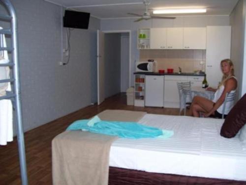 Fraser Coast Top Tourist Park Room Type - Studio
