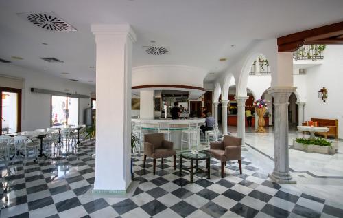 Hotel Doña Lola Zahara