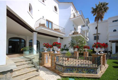 Hotel Dona Lola Zahara - 정원