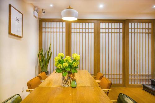 restavracija, Handshake Hostel in West Lake District - West Lake Scenic Area