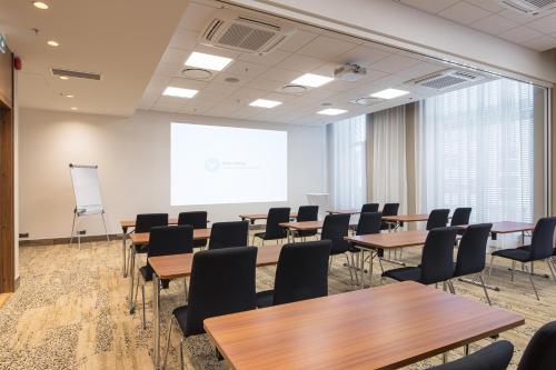 V Spa & Conference Hotel - main image