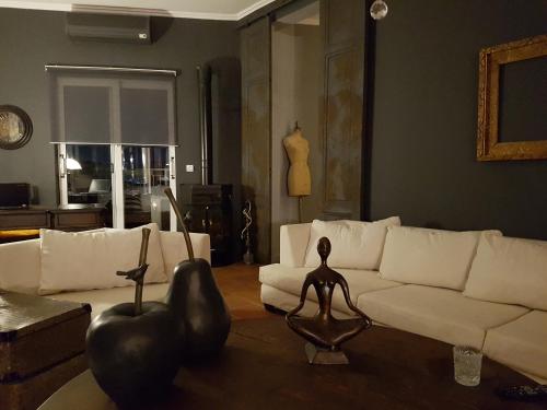 ADMETUS PSYRRI LOFT by K&K - image 12