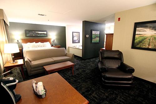 C'mon Inn Grand Forks - image 3