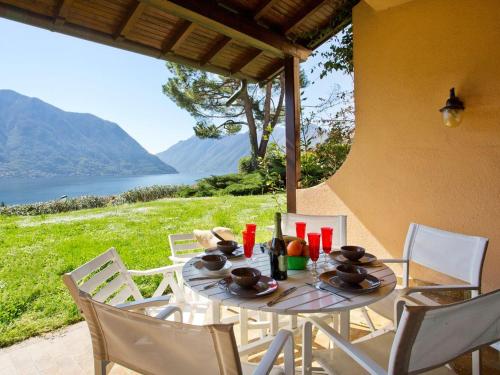  Degli Ulivi Apartment in Sala Comacina