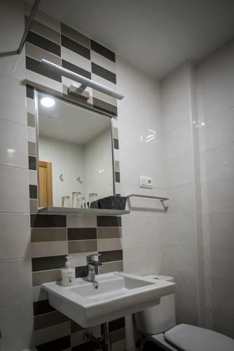 Hostal Carracedo - image 3