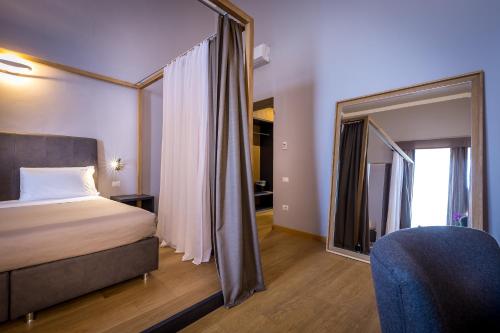 Suite with River View image 9