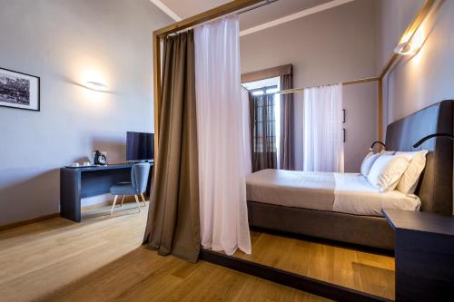 Suite with River View image 6