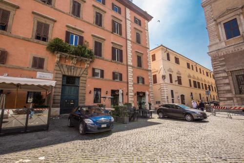 Piazza Farnese exclusive view 2 bedroom en suite, Rome (photo 10)