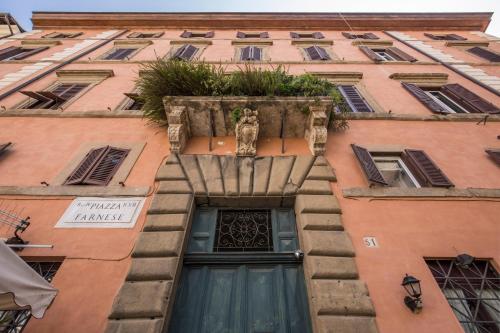 Piazza Farnese exclusive view 2 bedroom en suite - image 8
