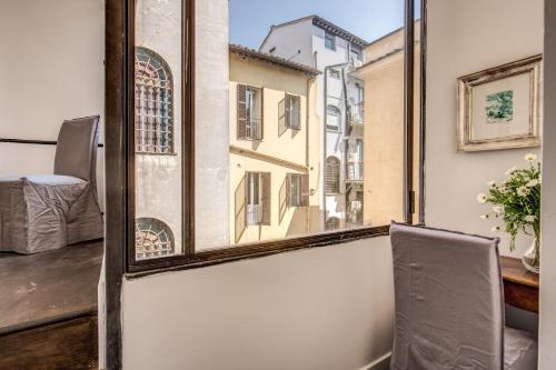 Piazza Farnese exclusive view 2 bedroom en suite - main image