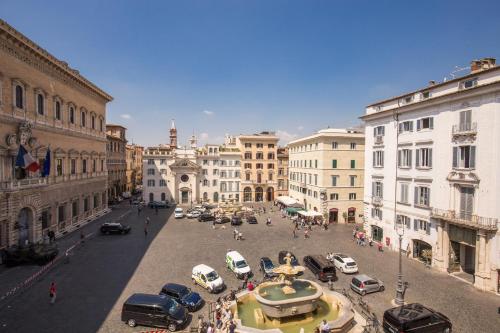 Piazza Farnese exclusive view 2 bedroom en suite - image 11