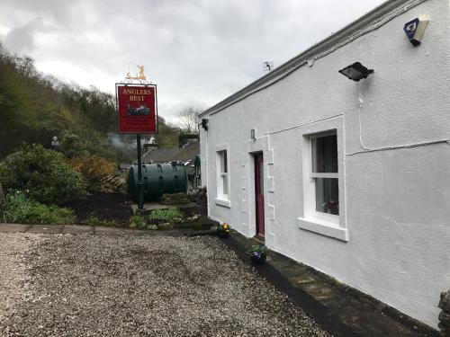 Anglers rest - image 2