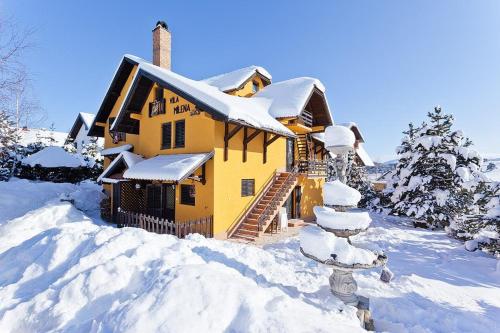 Apartments Milena Zlatibor - Dvoriste & Parking in Obudojevica