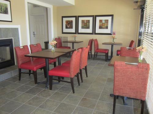 ผับ/เลาจน์, Extended Stay America Suites - Fayetteville - Fort Bragg in ฟาเยตต์วิลล์ (NC)