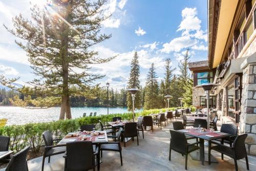 Jr Suite Lakeview Estate 2 Double with Valet Parking and Upgraded Amenities