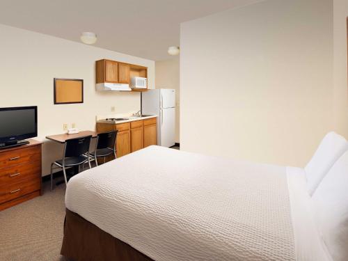 Extended Stay America Select Suites - Wichita - North