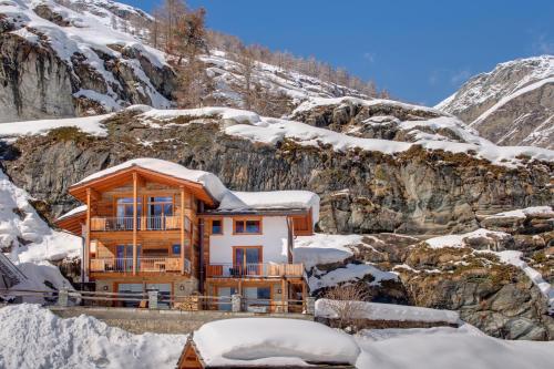 Luxury Chalets & Apartments by MX Zermatt 5