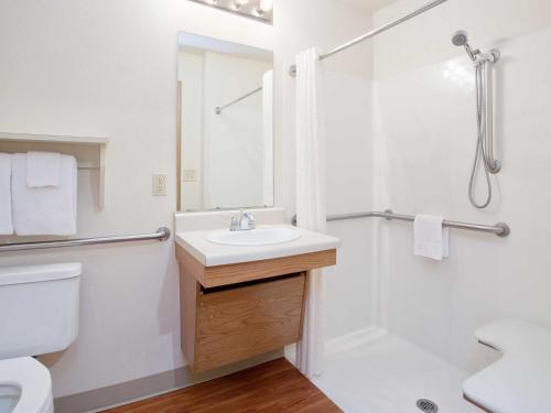 Extended Stay America Select Suites - Austin - Northwest - 샤워실