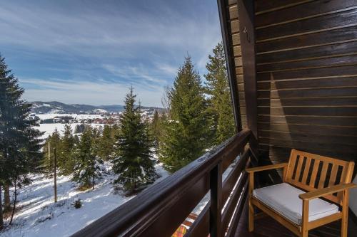 陽台/露台, Holiday Home Kuca Ulaga in 瓦夫娜戈拉