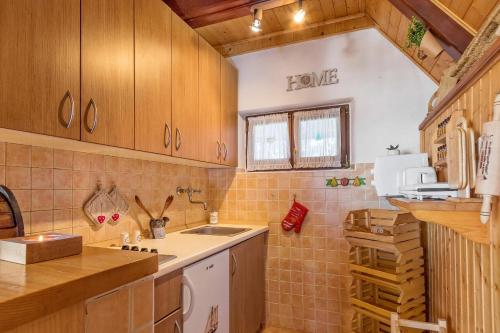 廚房, Holiday Home Kuca Ulaga in 瓦夫娜戈拉