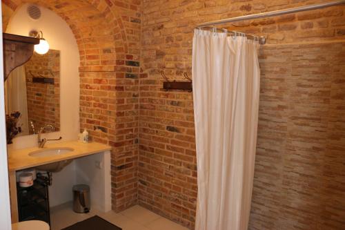 Bathroom, La Casa Sul Borgo in Lapedona
