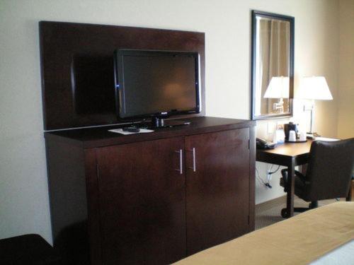 Holiday Inn Express Hotel & Suites Beaumont Northwest