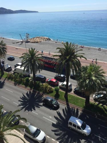 Beachfront apartment Promenade Des Anglais