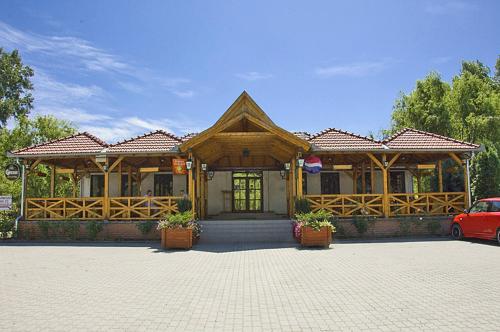  Szalki Fogadó in Szalkszentmárton